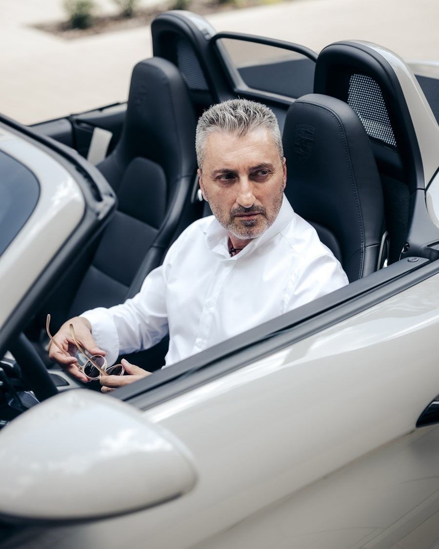 Camasile albe din garderoba oricarui barbat