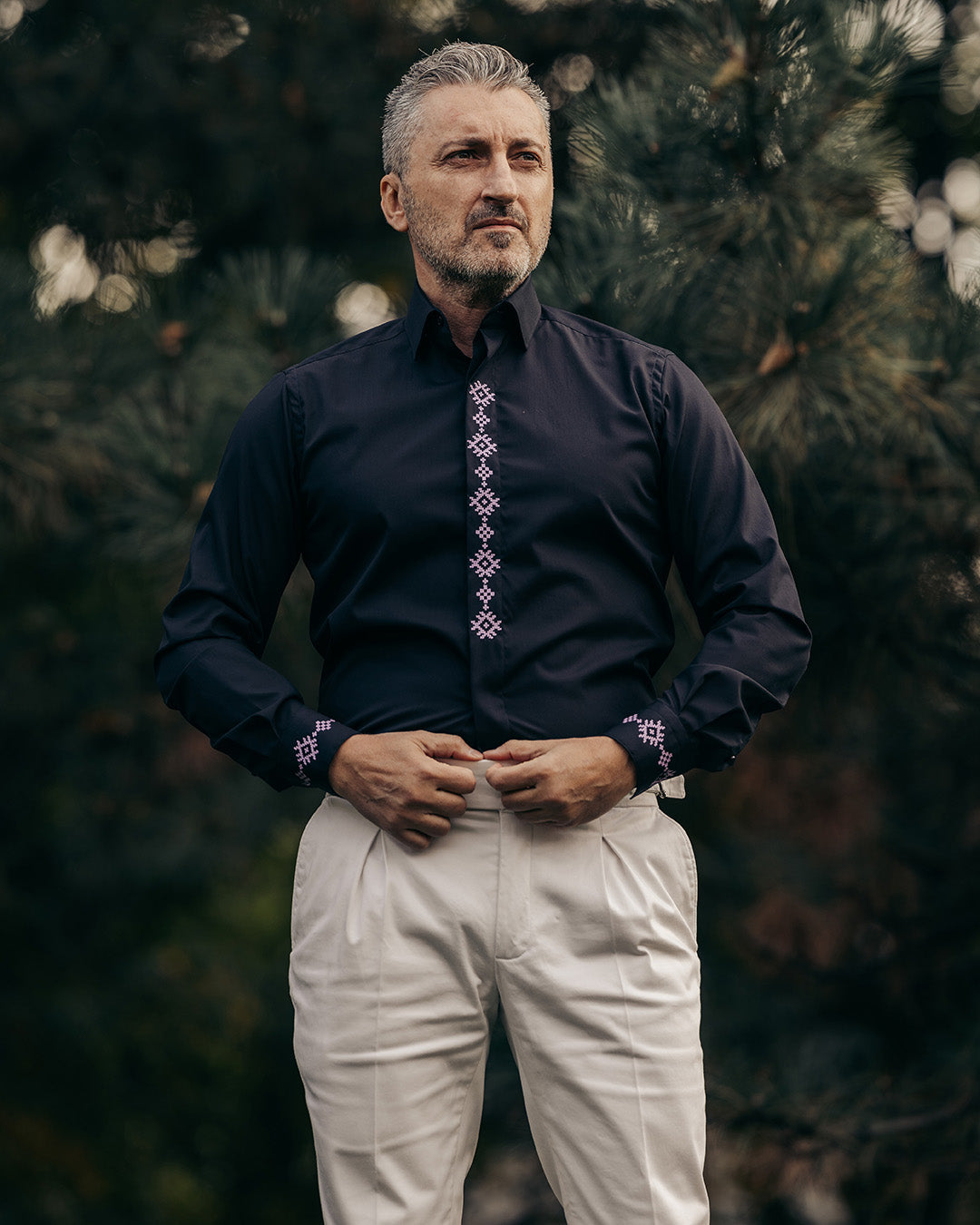 Men's casual black shirt with traditional purple embroidered motifs Merer