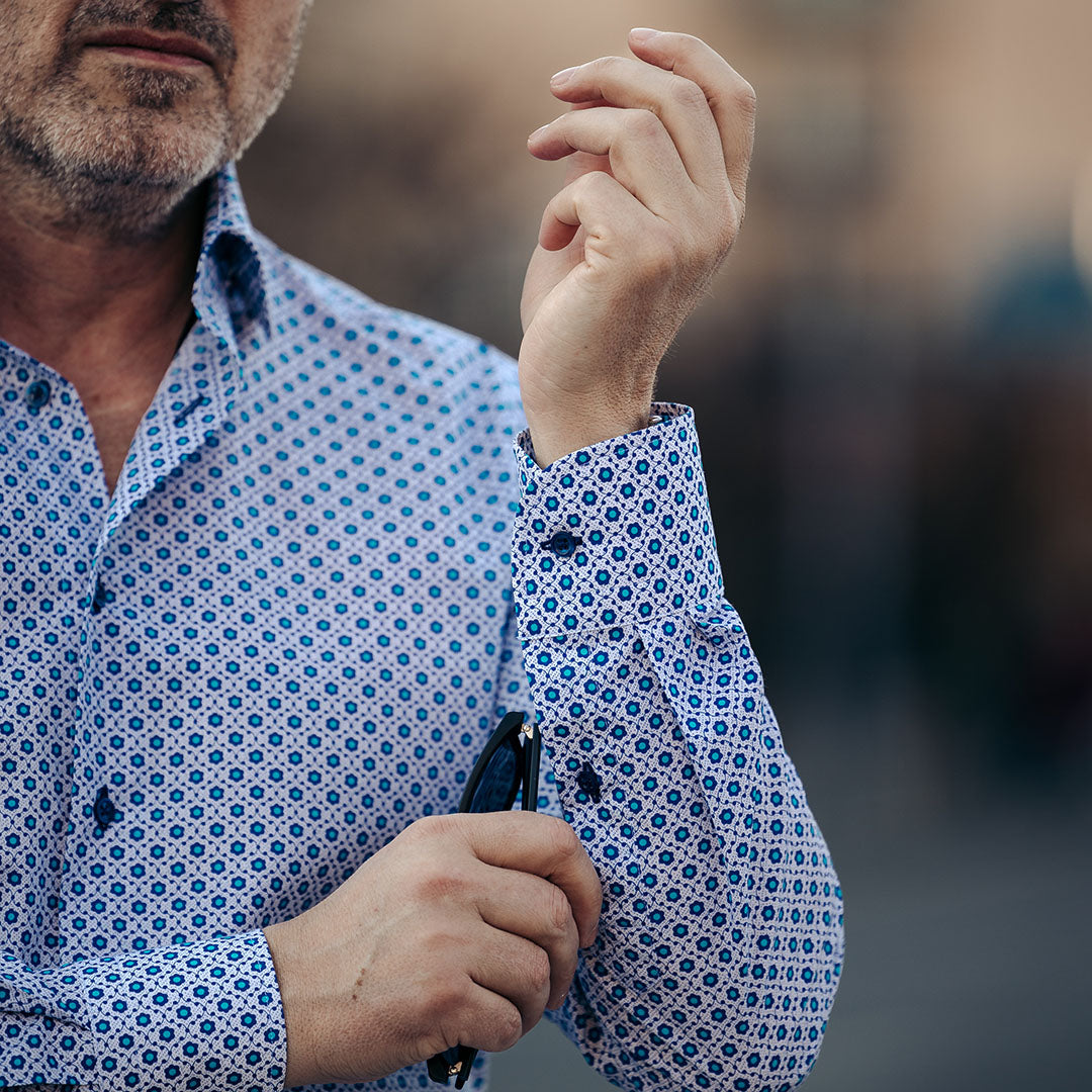 Men's blue shirt with all-over casual pattern and Merer print