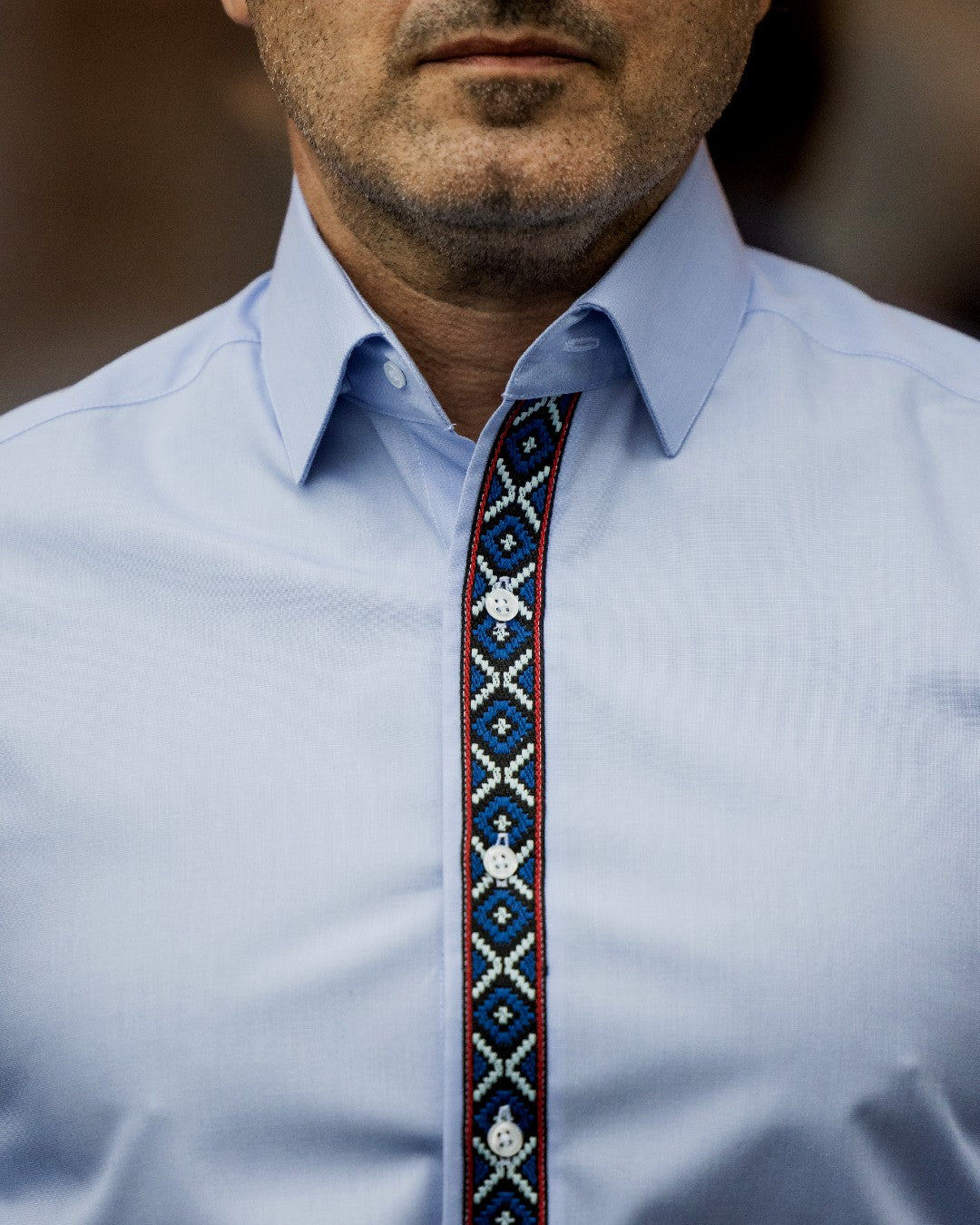 Men's casual blue shirt with traditional red-blue motifs Merer