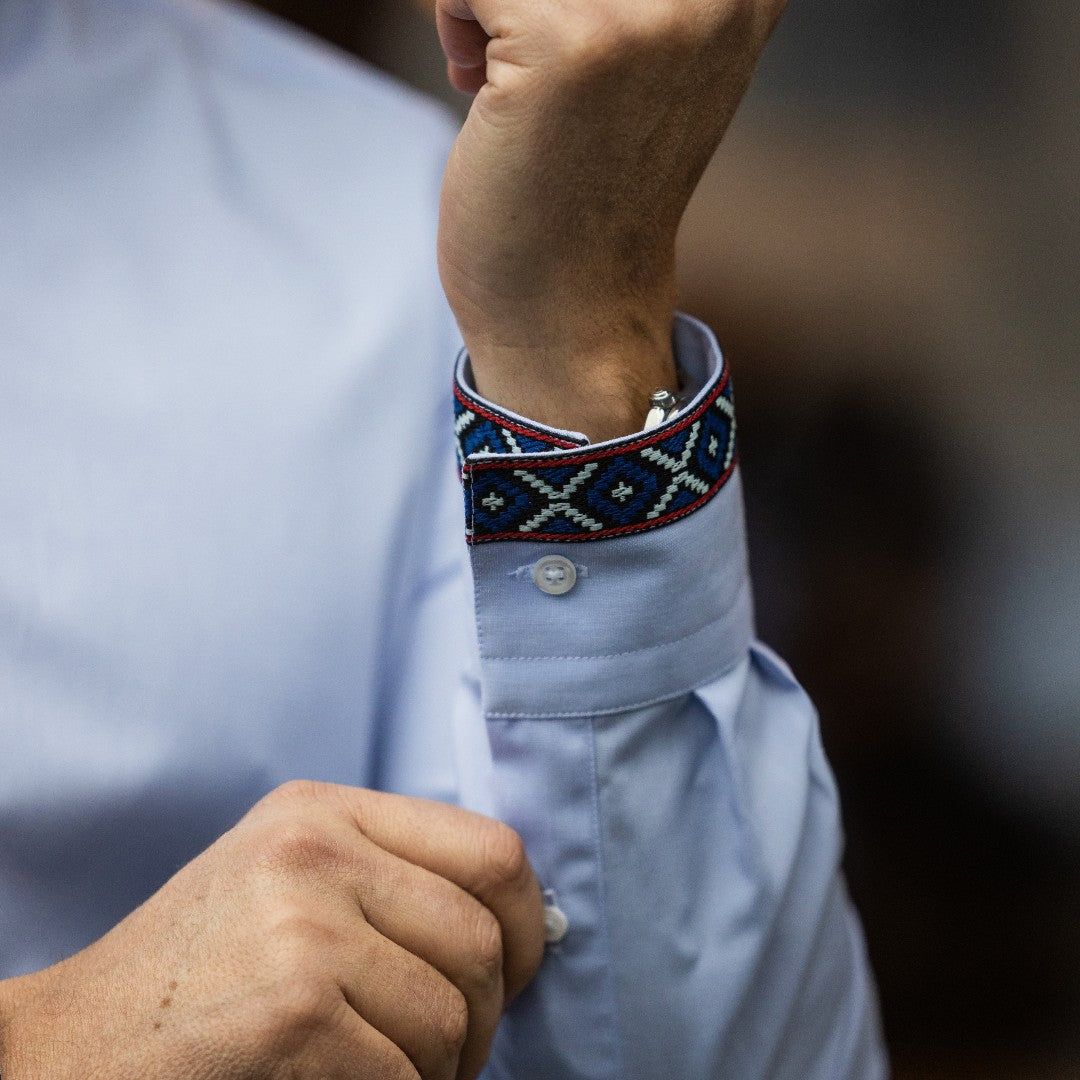 Men's casual blue shirt with traditional red-blue motifs Merer
