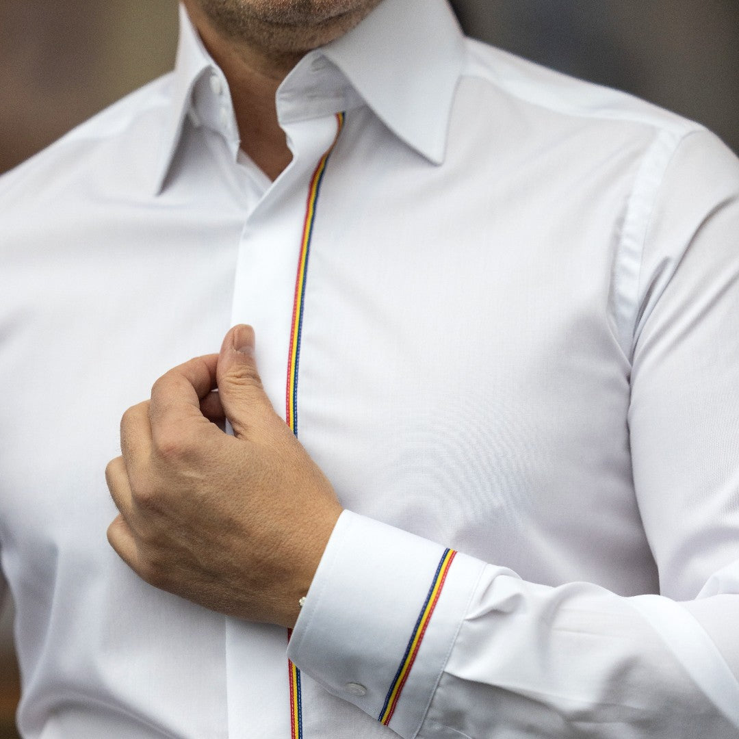 Men's casual white shirt with tricolor motifs Merer