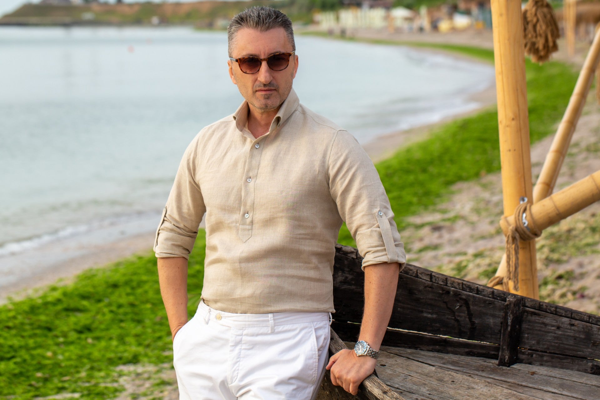 Camasa barbati casual bej din IN culoarea nisipului cu nasturi din scoica Merer