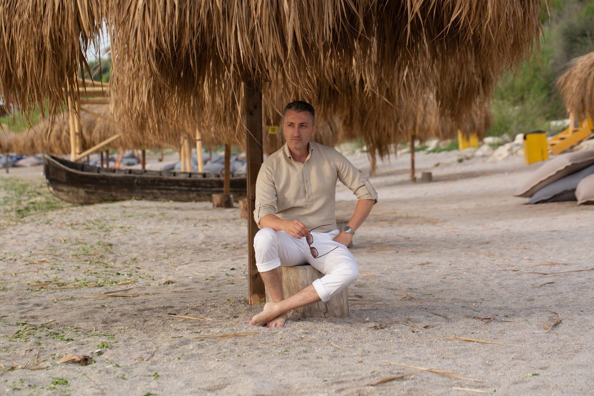 Camasa barbati casual bej din IN culoarea nisipului cu nasturi din scoica Merer