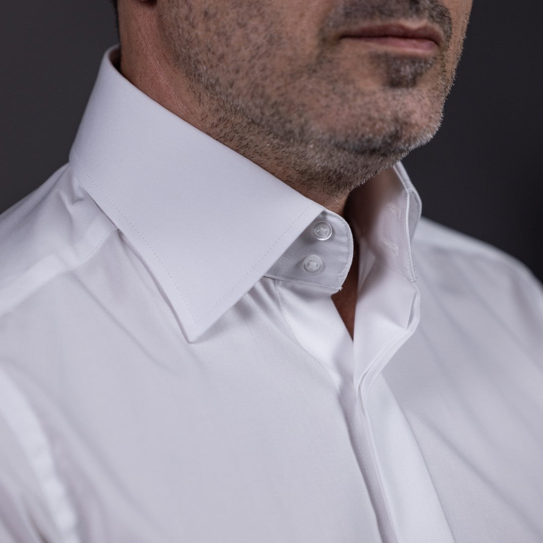 Men's white shirt with high collar, beveled cuffs, Merer buttons