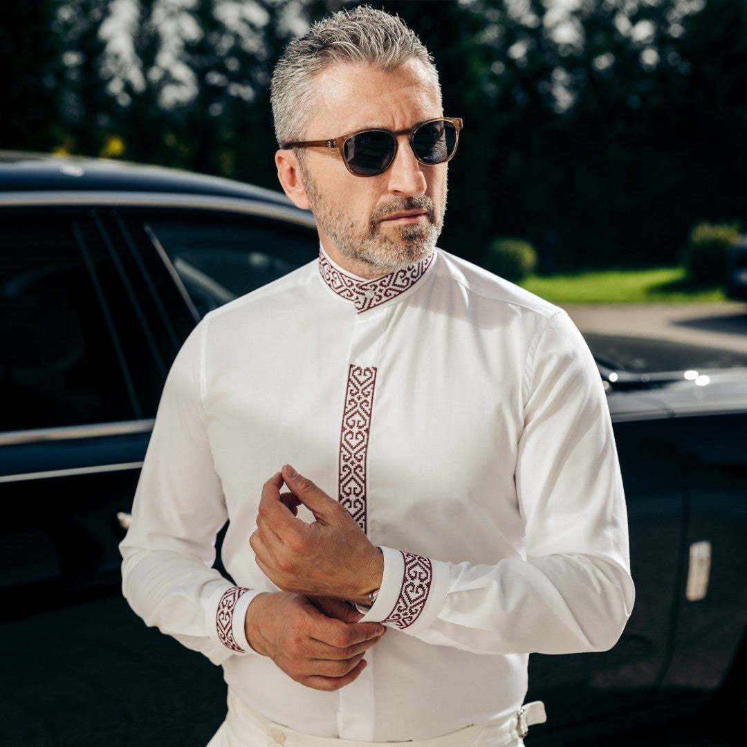 Men's casual traditional embroidered shirt in dark blue Merer