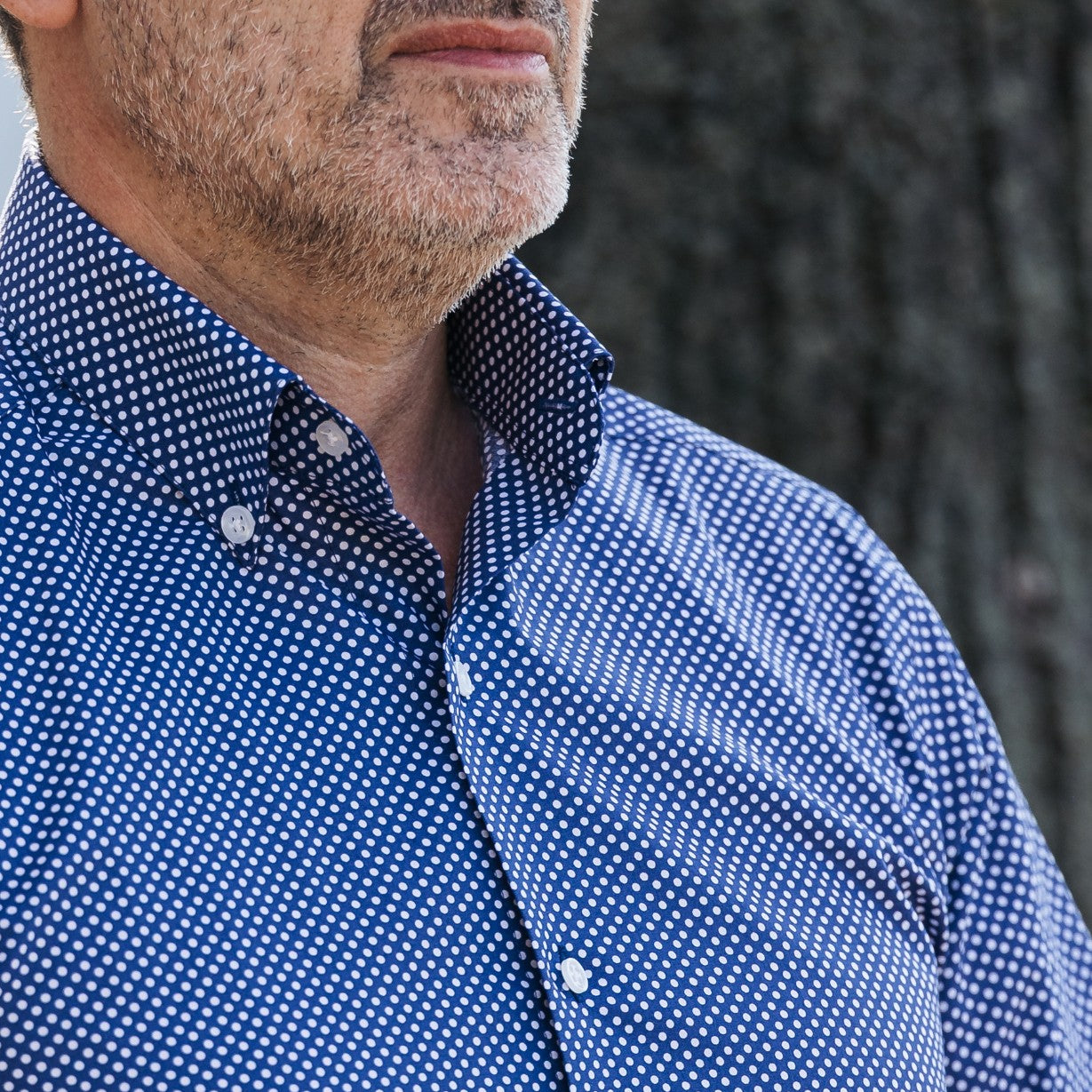 Men's casual shirt with navy blue polka dots Merer