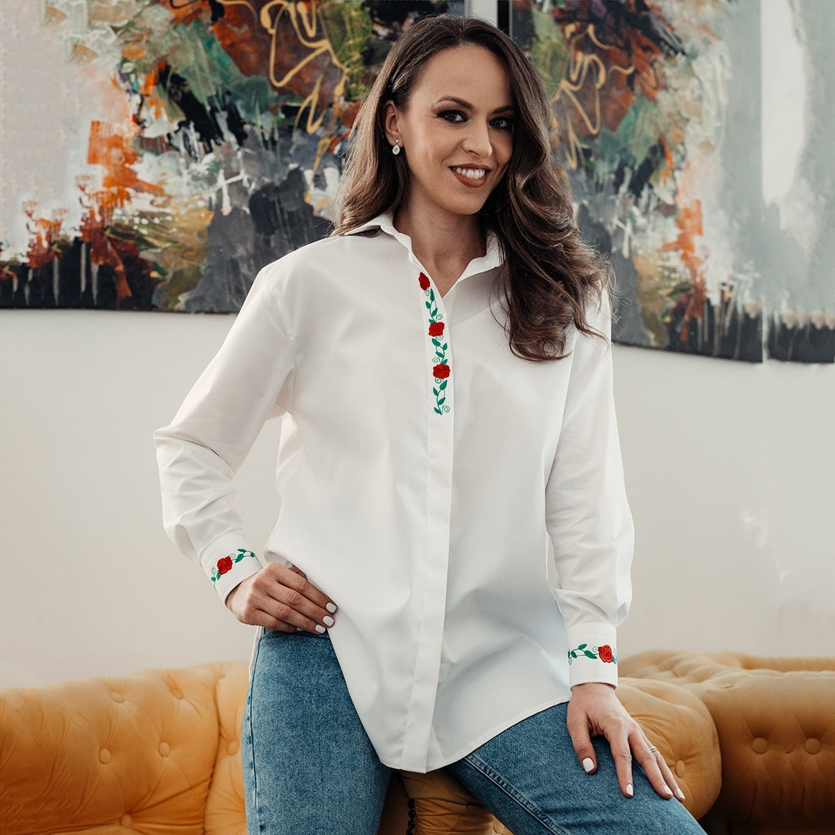 Camasa femei alba oversize cu motive florale brodate Merer