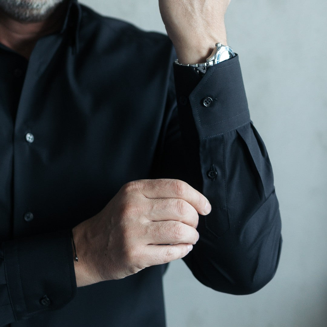 Men's casual plain black shirt with matching buttons Merer