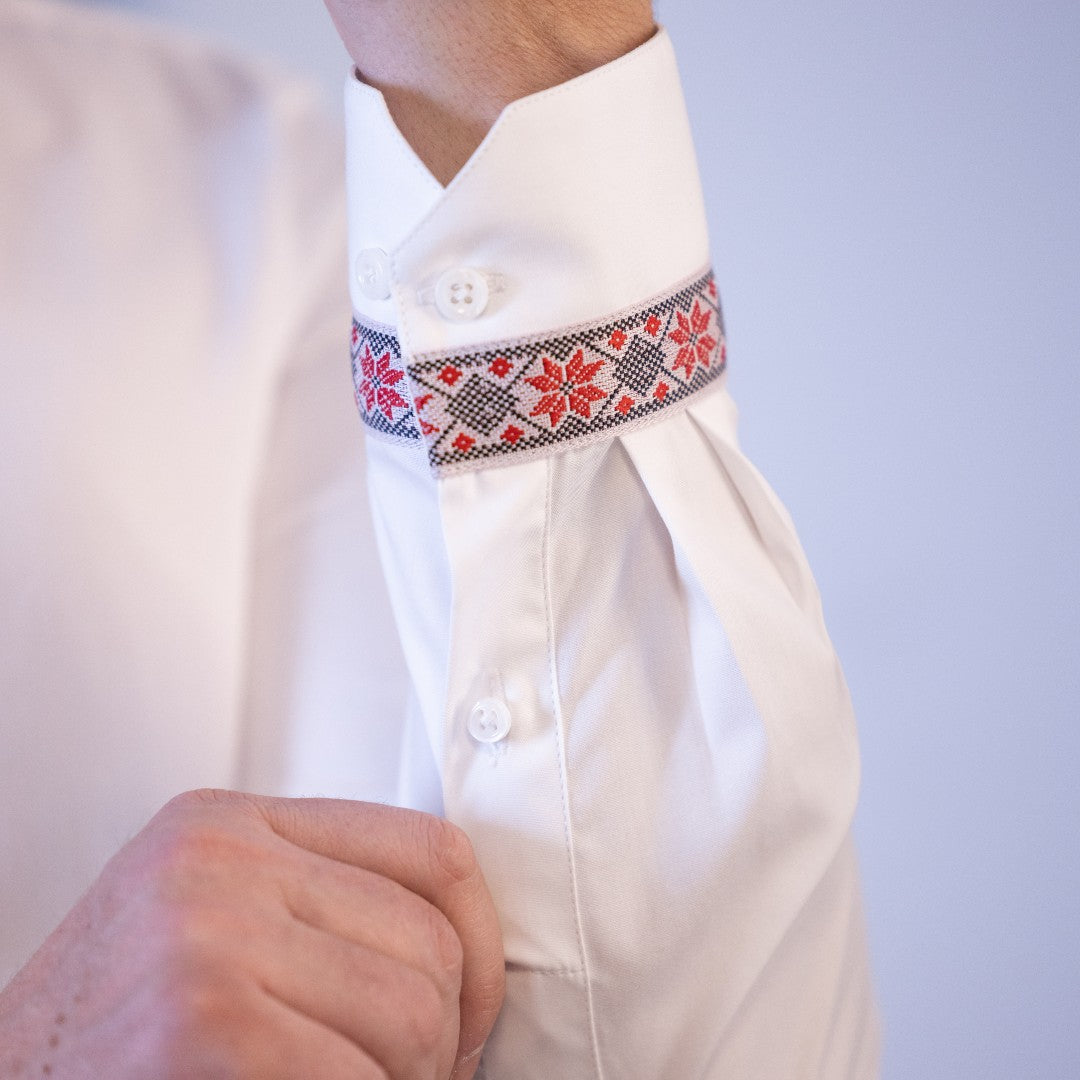 Men's casual white shirt with traditional red and black motifs Merer