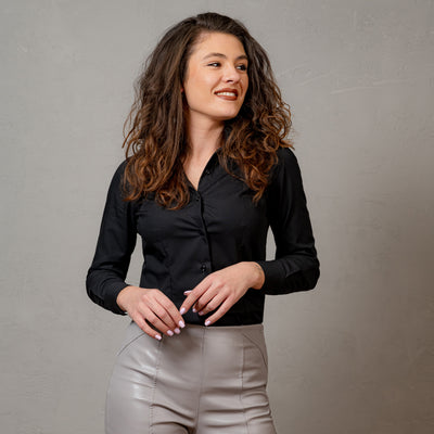 Merer women's black shirt