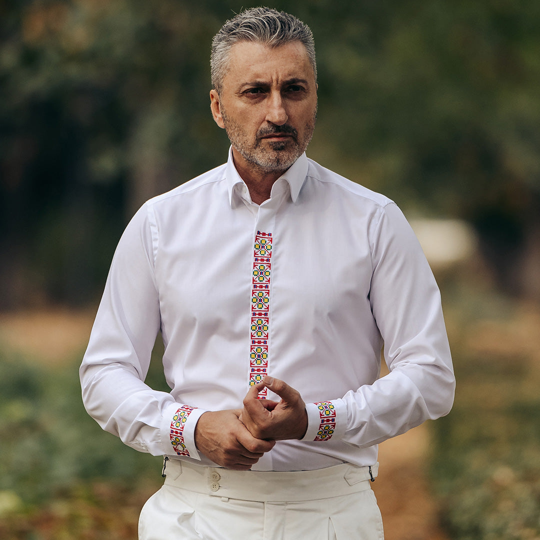 Camasa barbati casual alba motive traditionale brodate 4 culori Merer