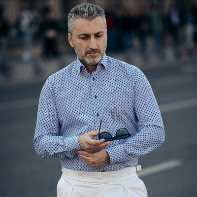 Men's blue shirt with all-over casual pattern and Merer print
