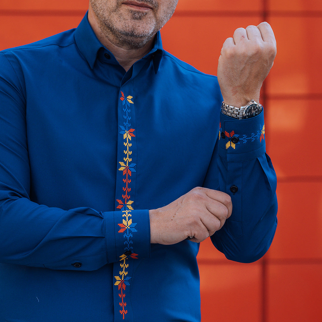 Men's casual navy blue shirt embroidered in three colors Merer