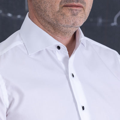 Camasa barbati alba ceremonie cu nasturi negri cu piciorus Merer