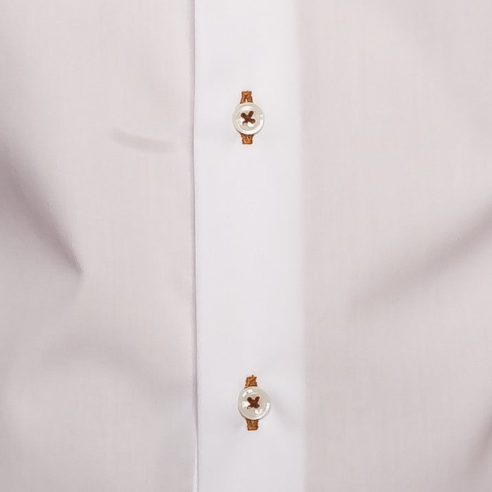 Camasa barbati business casual alba cu detalii maro-caramiziu Merer