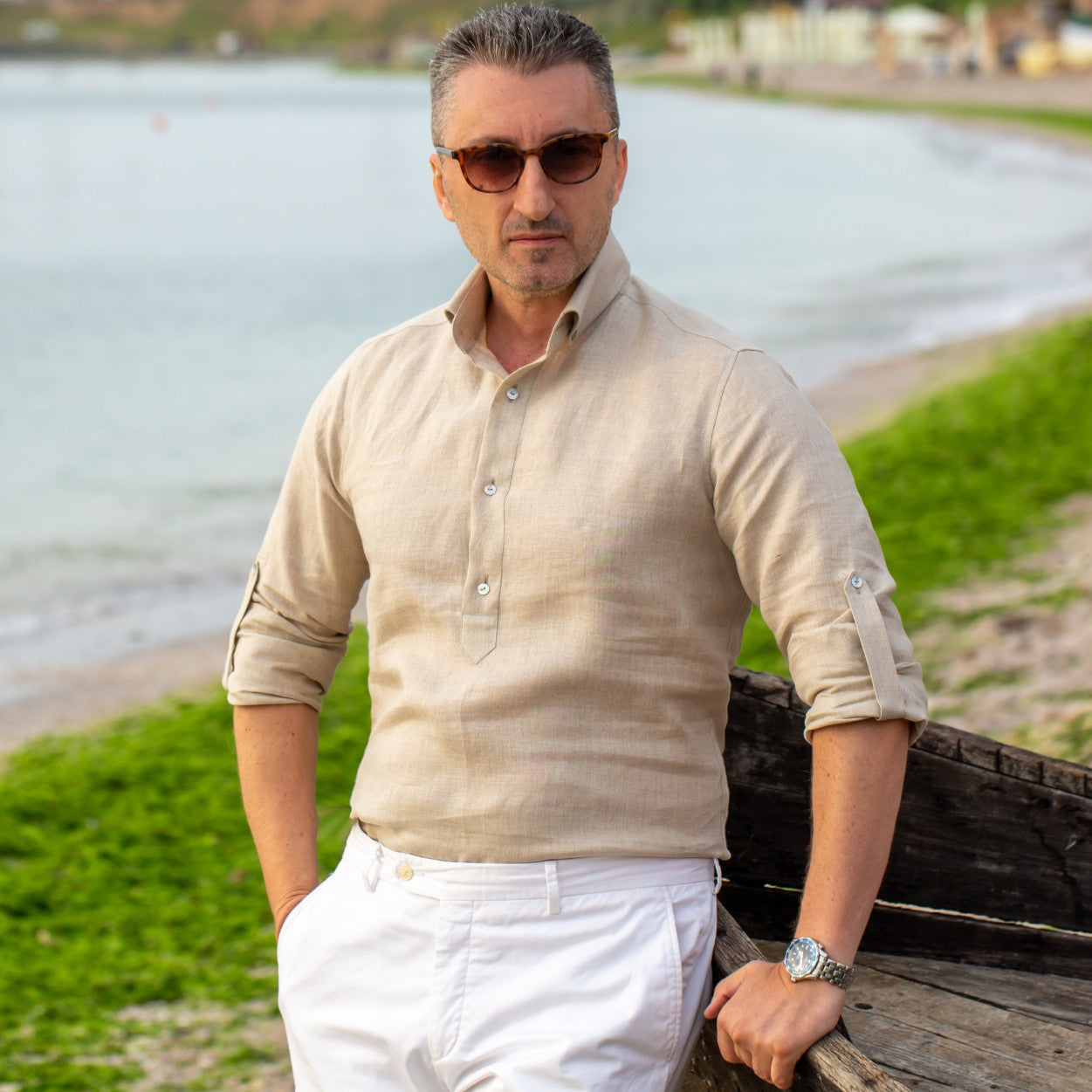 Camasa barbati casual bej din IN culoarea nisipului cu nasturi din scoica Merer