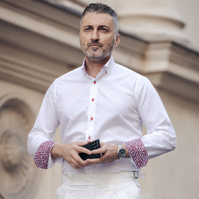 Camasa barbati alba cu garnituri rosii business casual Merer