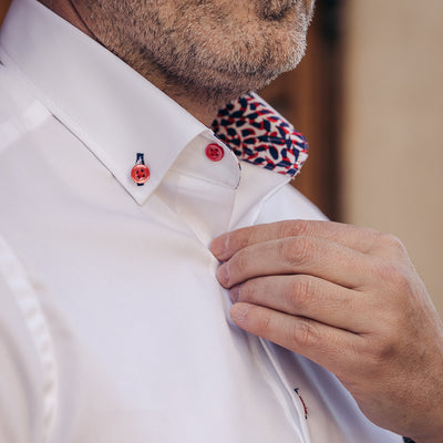 Camasa barbati alba cu garnituri rosii business casual Merer