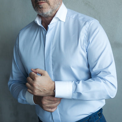 Men's blue business shirt with collar and white cuffs Merer