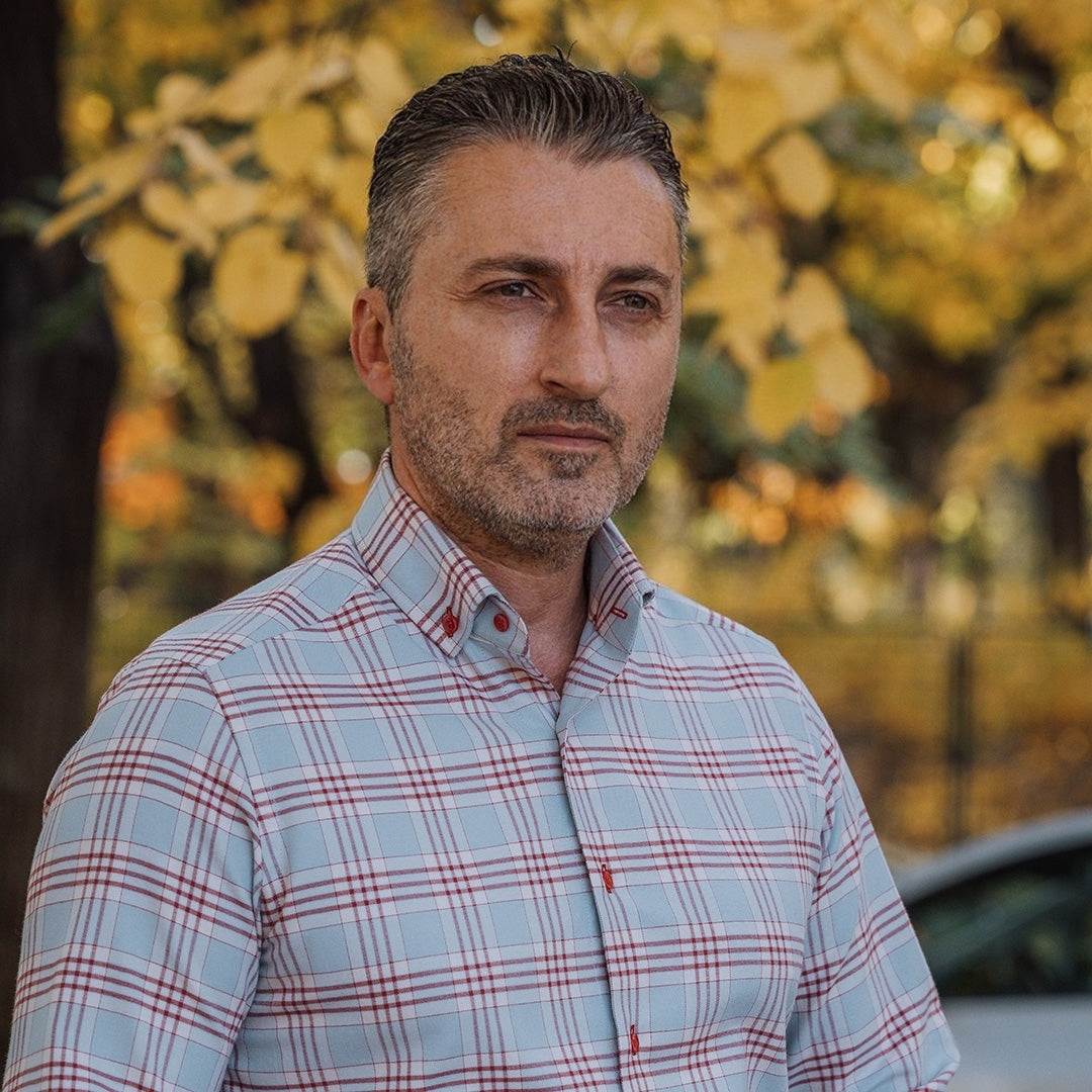 Men's casual blue shirt with red checks Merer