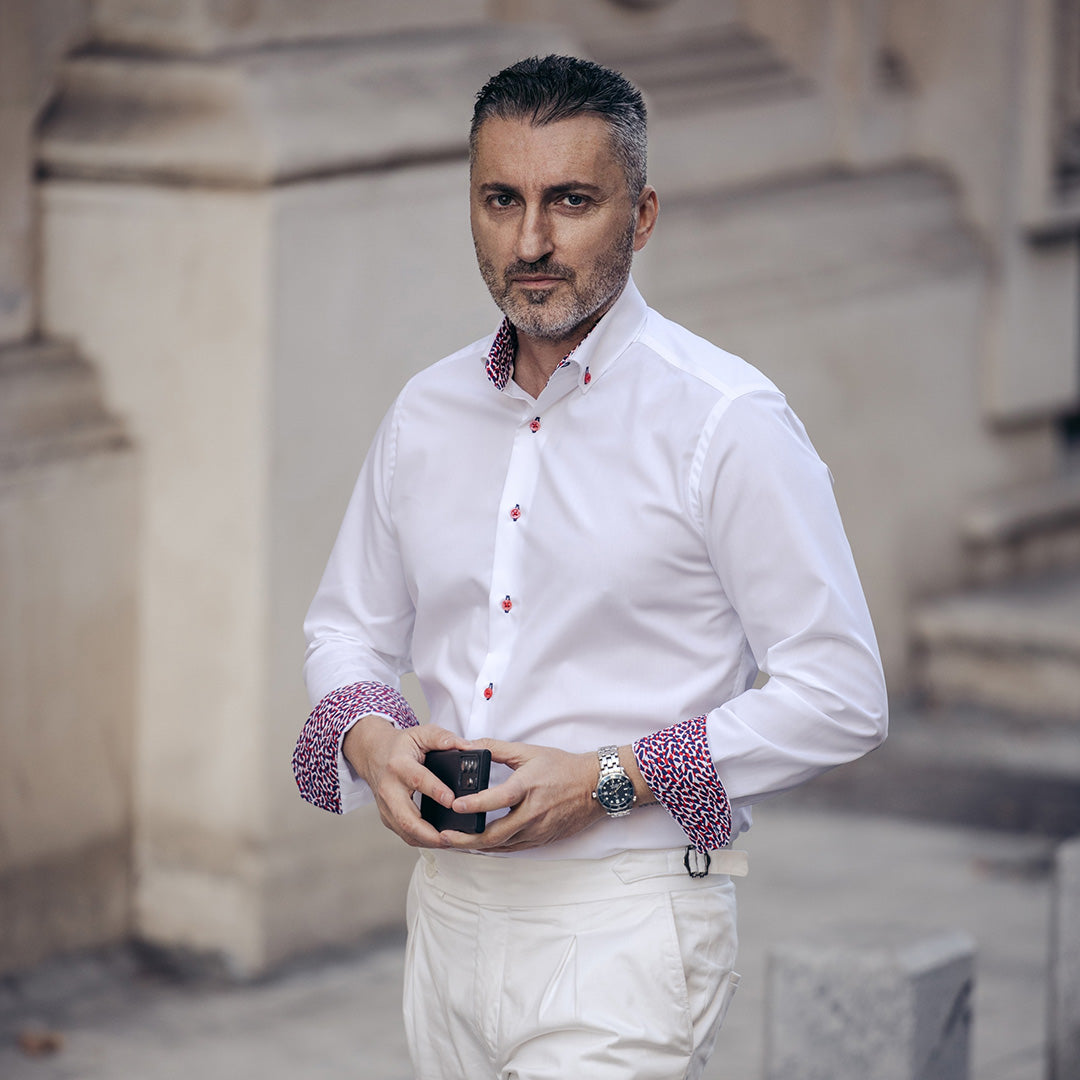 Camasa barbati alba cu garnituri rosii business casual Merer