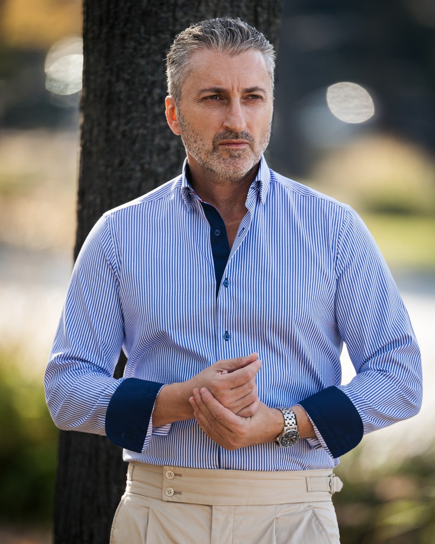 Men's business casual shirt in blue stripes with Merer trims