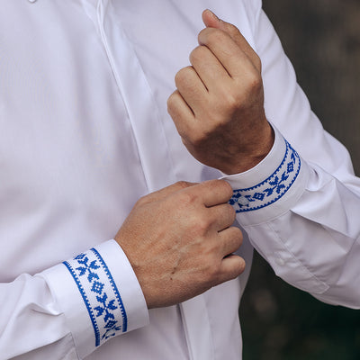 Camasa barbati casual alba motive traditionale brodate albastru Merer